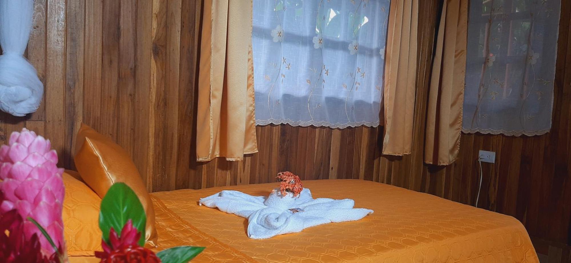 Jardin Entre Montanas Bed & Breakfast Bijagua Luaran gambar